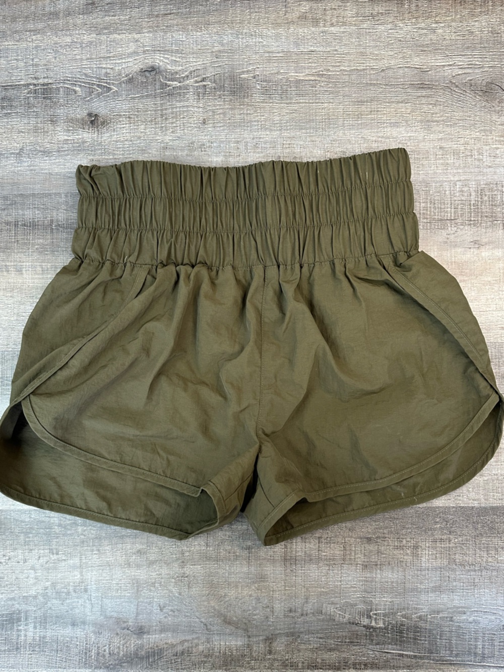 Zenana Olive Green High-Waist Elastic Shorts Medium